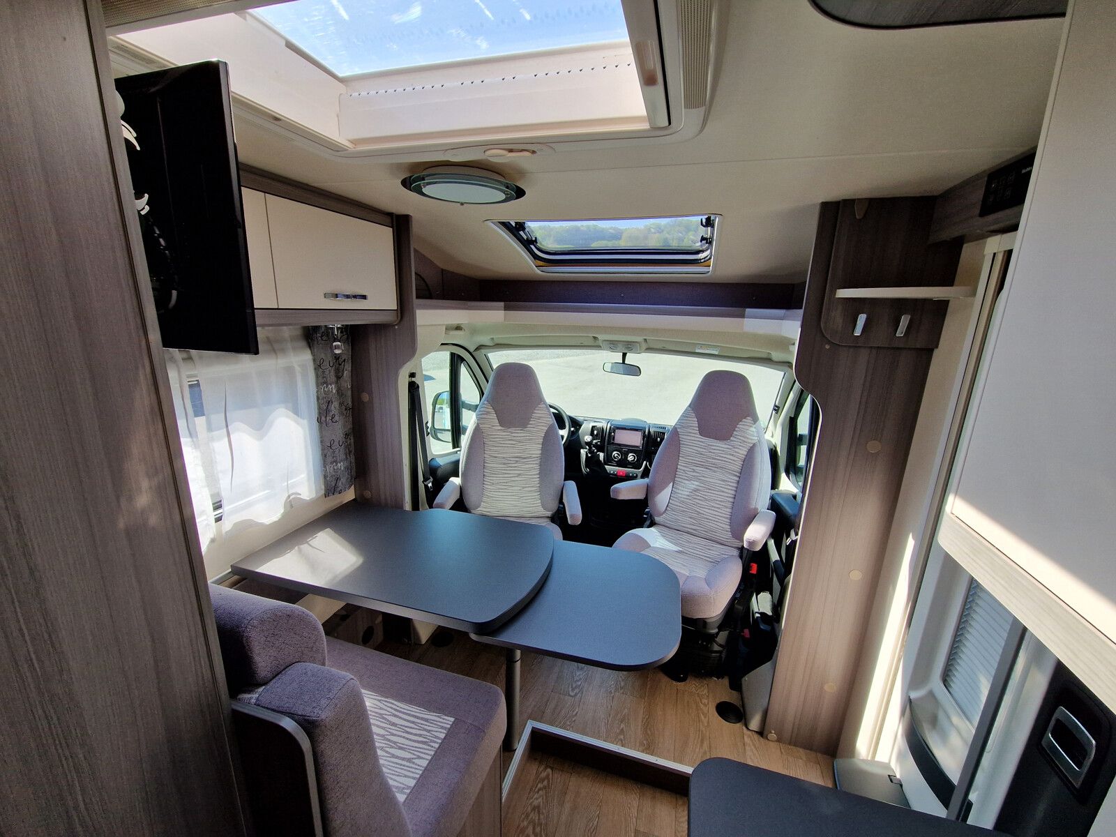 Fahrzeugabbildung Hobby Optima V65 GE OnTour