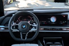 BMW 740 – 8 / 31