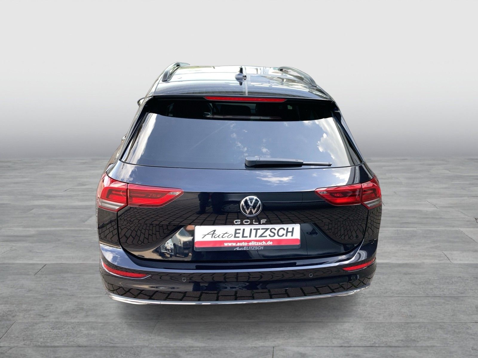 Fahrzeugabbildung Volkswagen Golf VIII Variant TDI Style DSG LED Navi ACC PDC