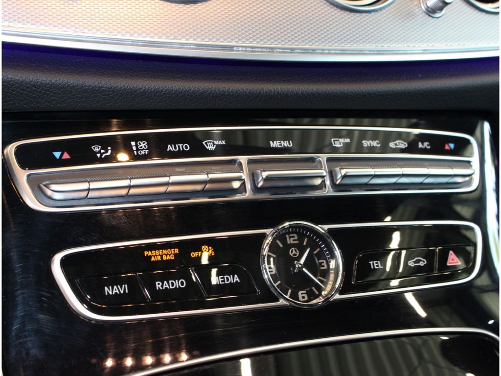 Fahrzeugabbildung Mercedes-Benz E 300 d Limousine AMG Line 2.Hand*GSD*LED*Kamera