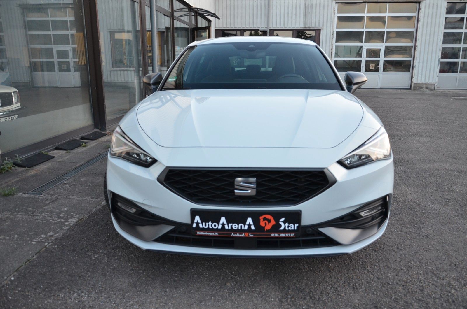 Seat Leon 1.4 e-HYBR,Au,Klima,Navi,PDC+Kamr,Distronic imagem 2