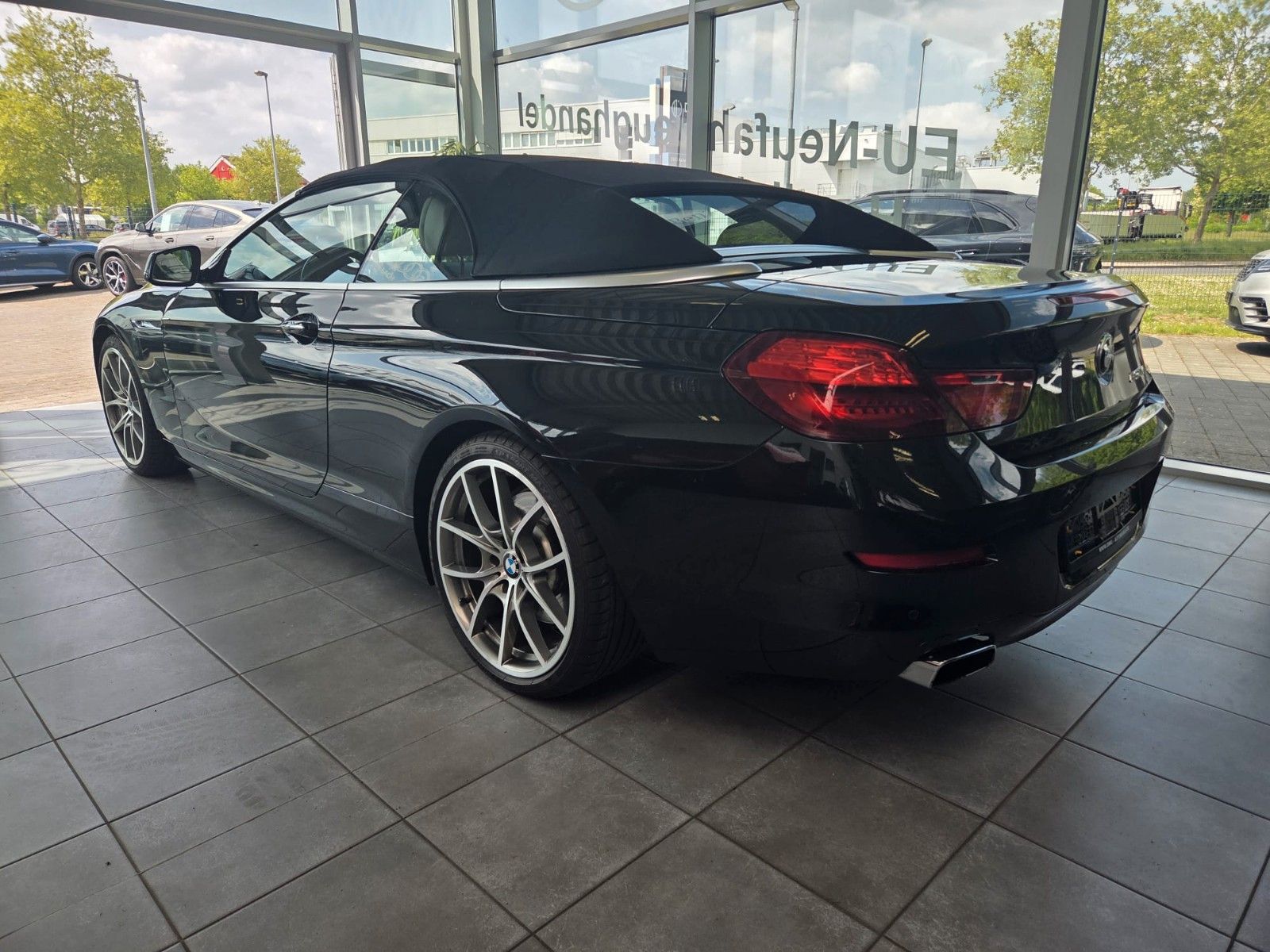 Fahrzeugabbildung BMW 650 Baureihe 6 Cabrio 650 i exclusive