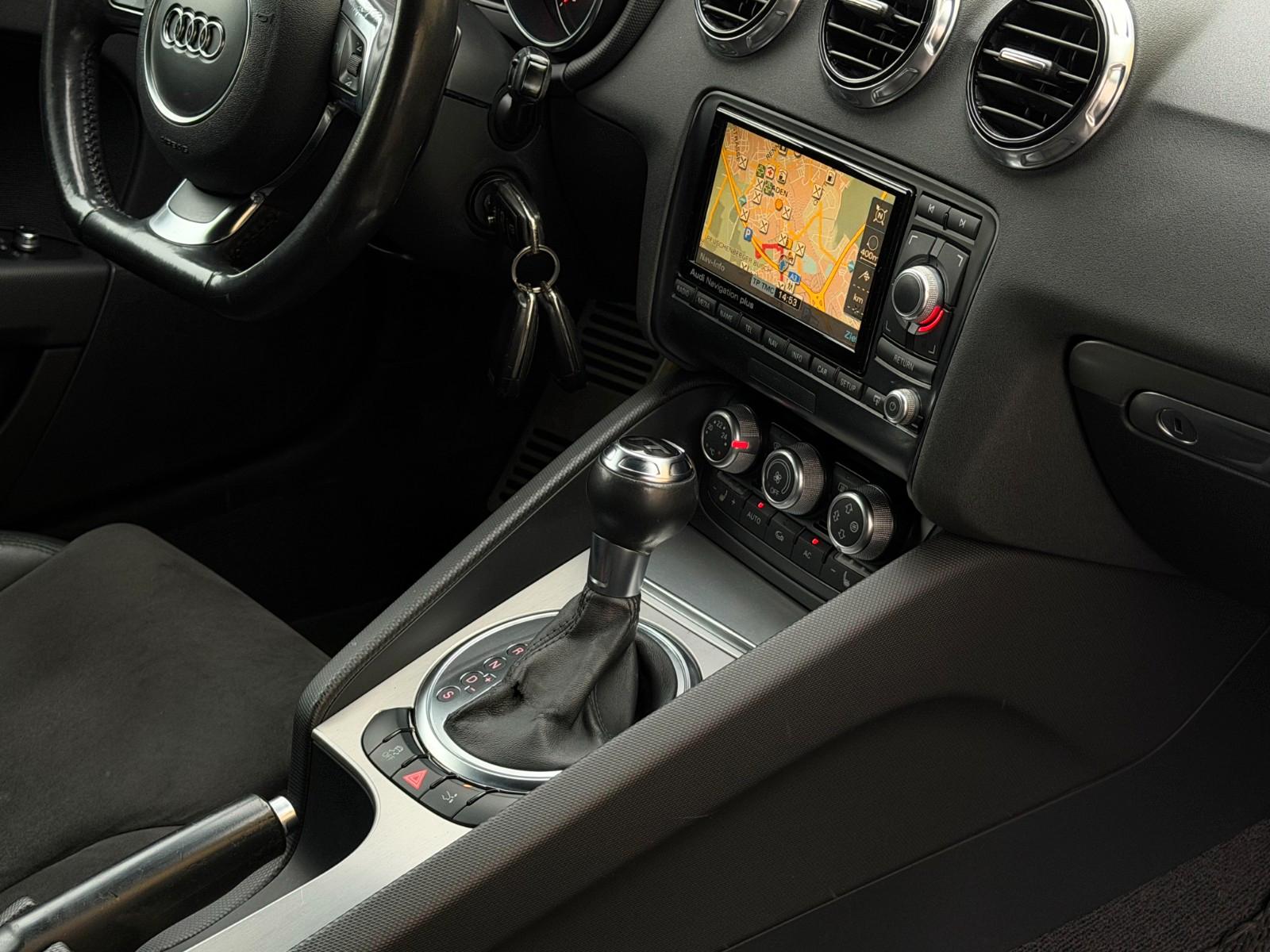Audi TT 1.8 TFSI Coupe S-Line BH Klima SHZ PDC