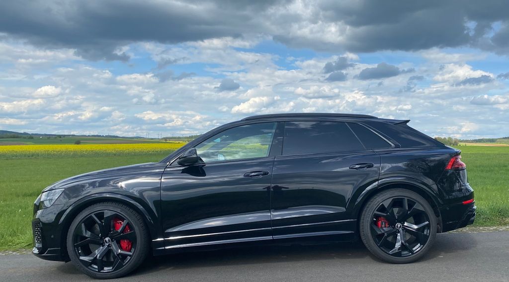 Image of Audi RSQ8