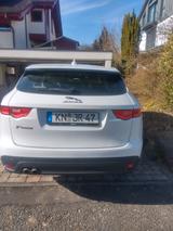 Jaguar F-Pace 20d AWD Prestige Automatik Prestige - Jaguar F-Pace von privat