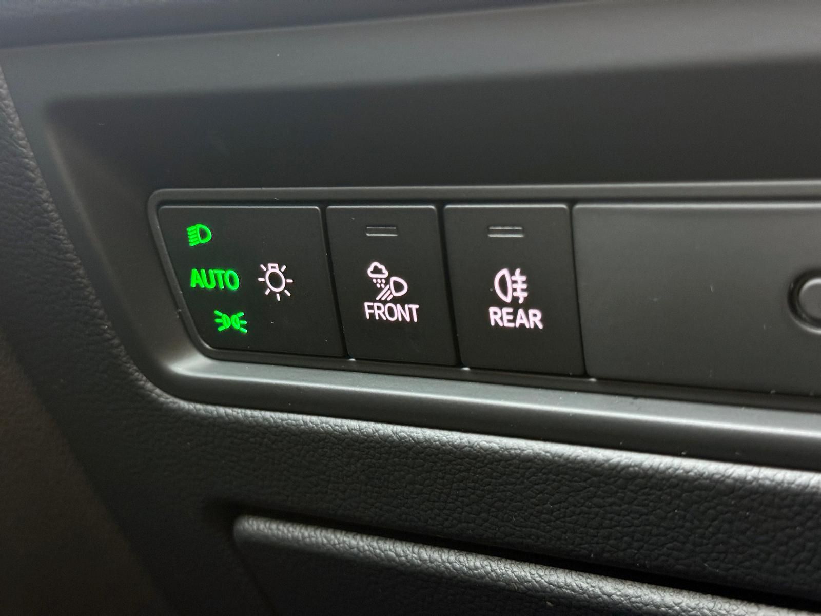 Fahrzeugabbildung Volkswagen 3.0 TDI R-LINE/ALLRADLENK/DYNAUDIO/STANDHZ/AHK/M