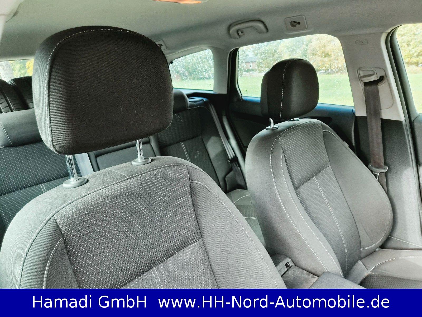 Opel Astra 2015 — photo 10