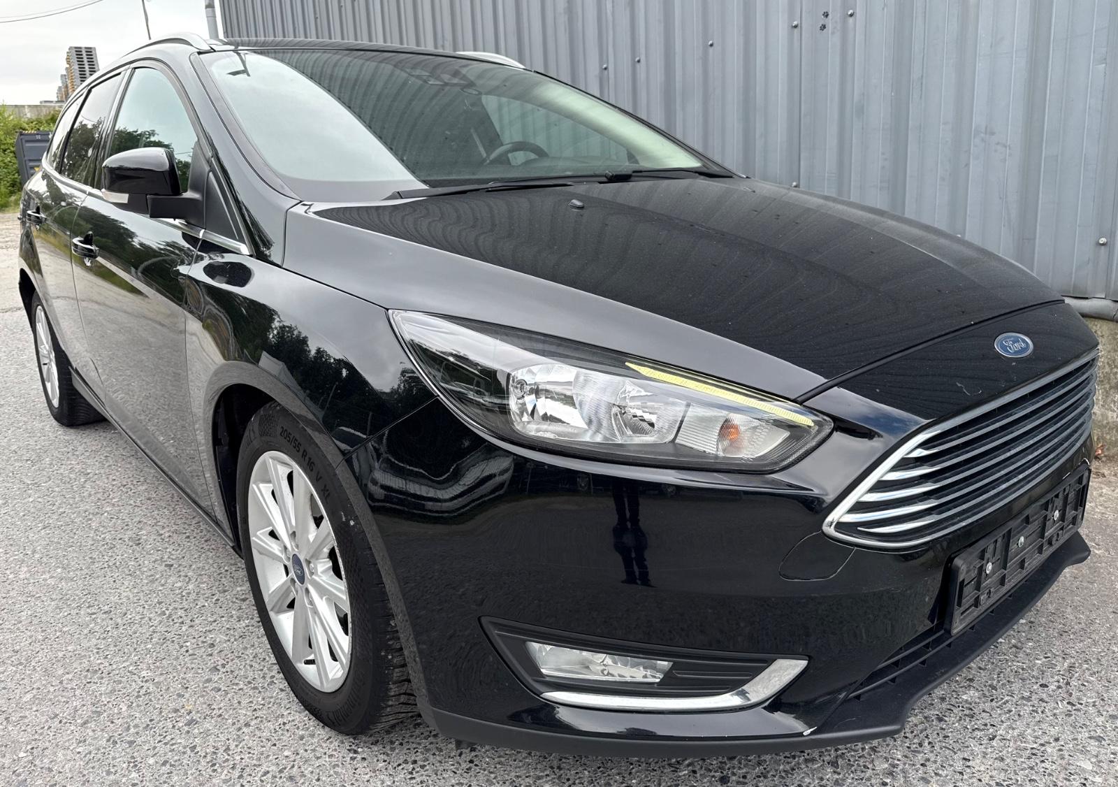Ford Focus Turnier Titanium Aut Klimaaut,Shz,Temp,Alu