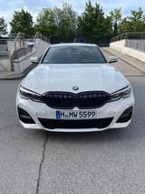 BMW 330i xDrive M Sport Automatic M Sport - BMW 330 Gebrauchtwagen in München