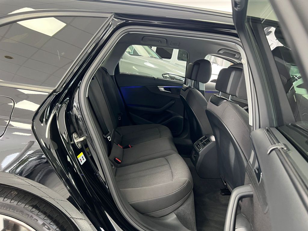 Audi A4 35 TFSI advanced*S-tronic*MATRIX*ACC*MMI*