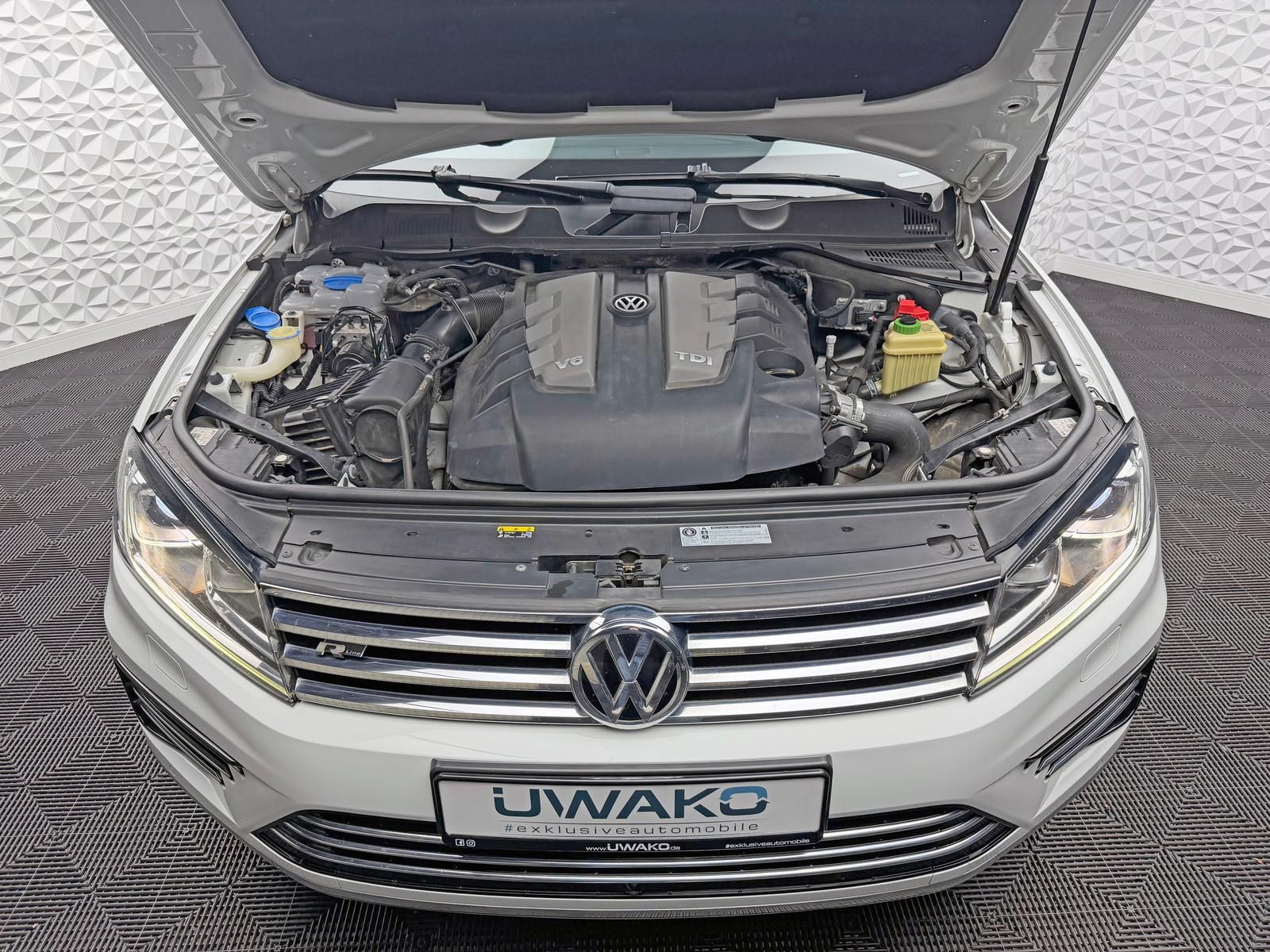 Fahrzeugabbildung Volkswagen 3.0TDI R-LINE/LUFT/4MOTION/PANO/AHK/360°/TR-TECH