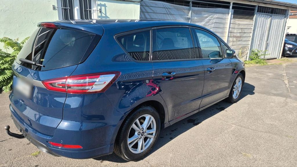Image of Ford S-Max