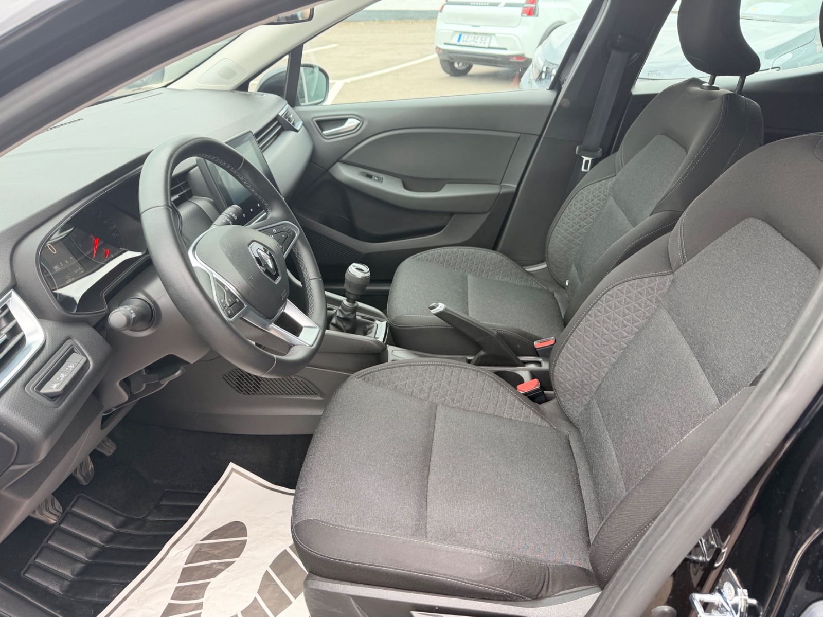 Fahrzeugabbildung Renault Clio V Zen