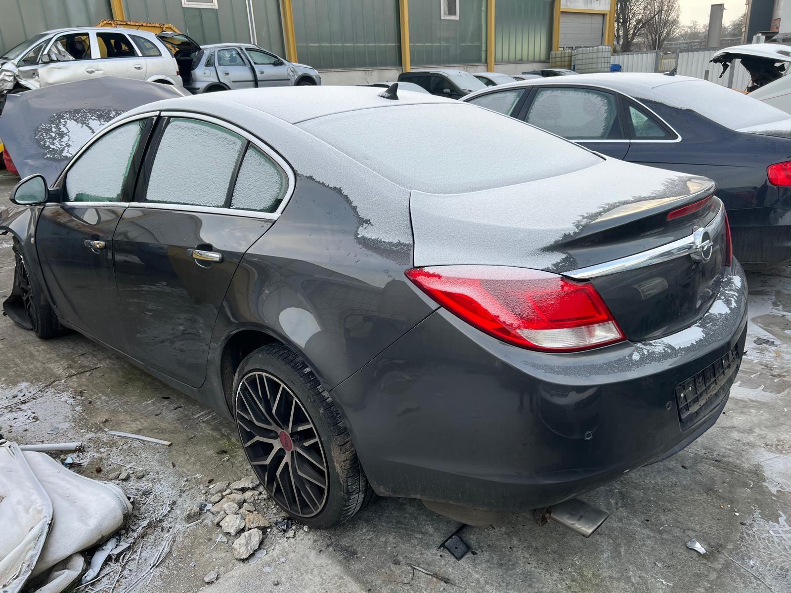 Opel Insignia A Lim. Cosmo 4x4/Zum Schlachten