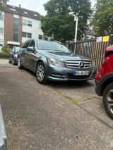 Mercedes-Benz Auto verkaufen oder tauschen nur Diesel - Mercedes-Benz 200 in Duisburg