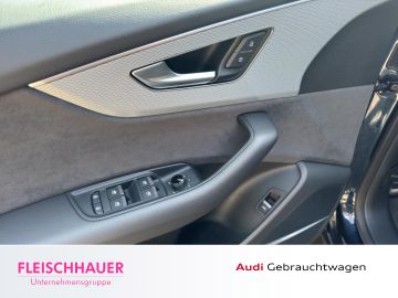 Audi Q8 - 8