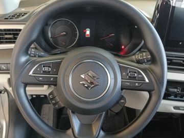 Fotografie 11 des Suzuki Swift "Club" *Kamera* Navi*5 Jahre Garantie