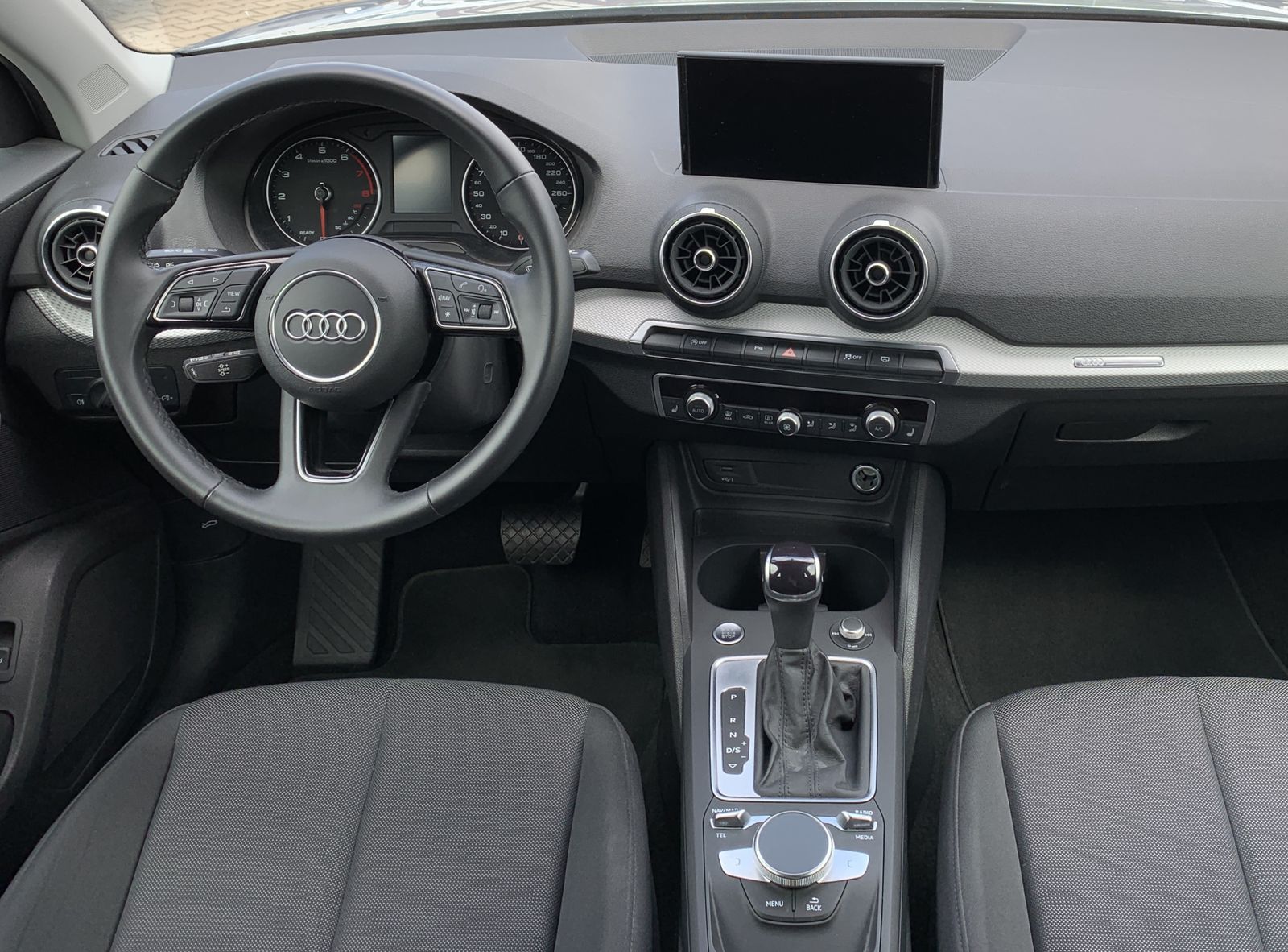 Fahrzeugabbildung Audi Q2 1.5 TFSI*Cam*Navi*LED*Klima*Assistenzpaket*