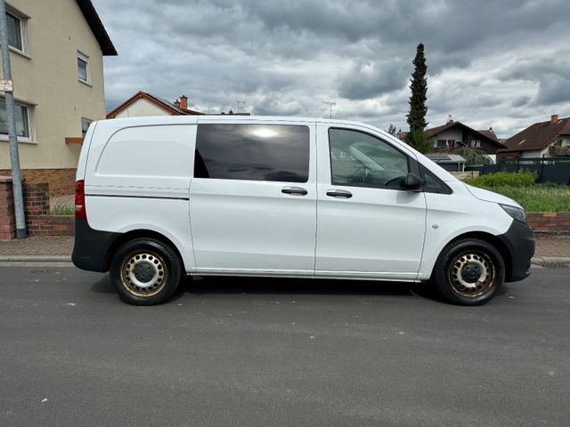 Mercedes-Benz Vito Kasten 114 4x4 ALLRAD+BÜRO+Stromversorgung!