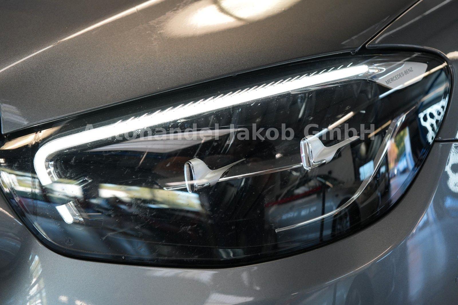 Mercedes-Benz E 220/ Avantgarde - Vollausstattung - 24 Garanti