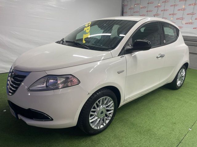 Lancia LANCIA YPSILON 1.2 GPL DI SERIE 70CV