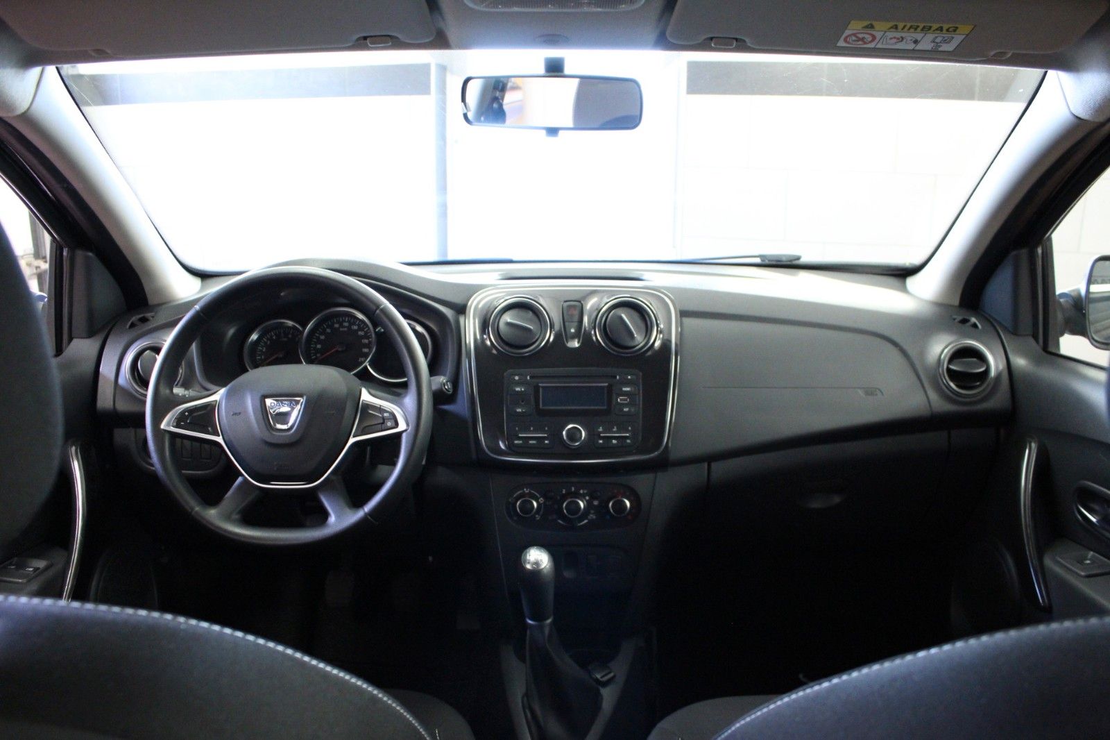 Fahrzeugabbildung Dacia Sandero SCe 75 Comfort*Klima*Radio/CD*