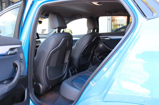 BMW X2 xDrive 18 d M Sport / BUSINESS / H&K / KAMERA