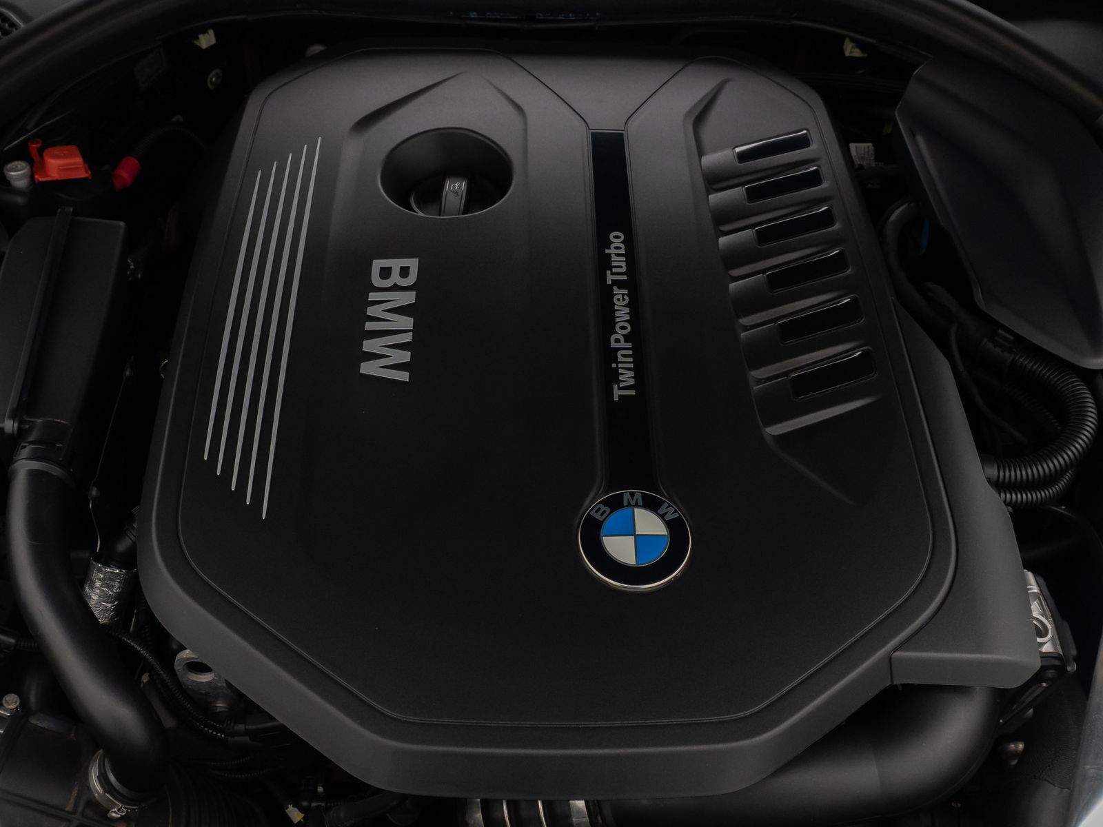 Fahrzeugabbildung BMW 540i xD LuxuryLine HUD Kamera HiFi Alarm Komfort