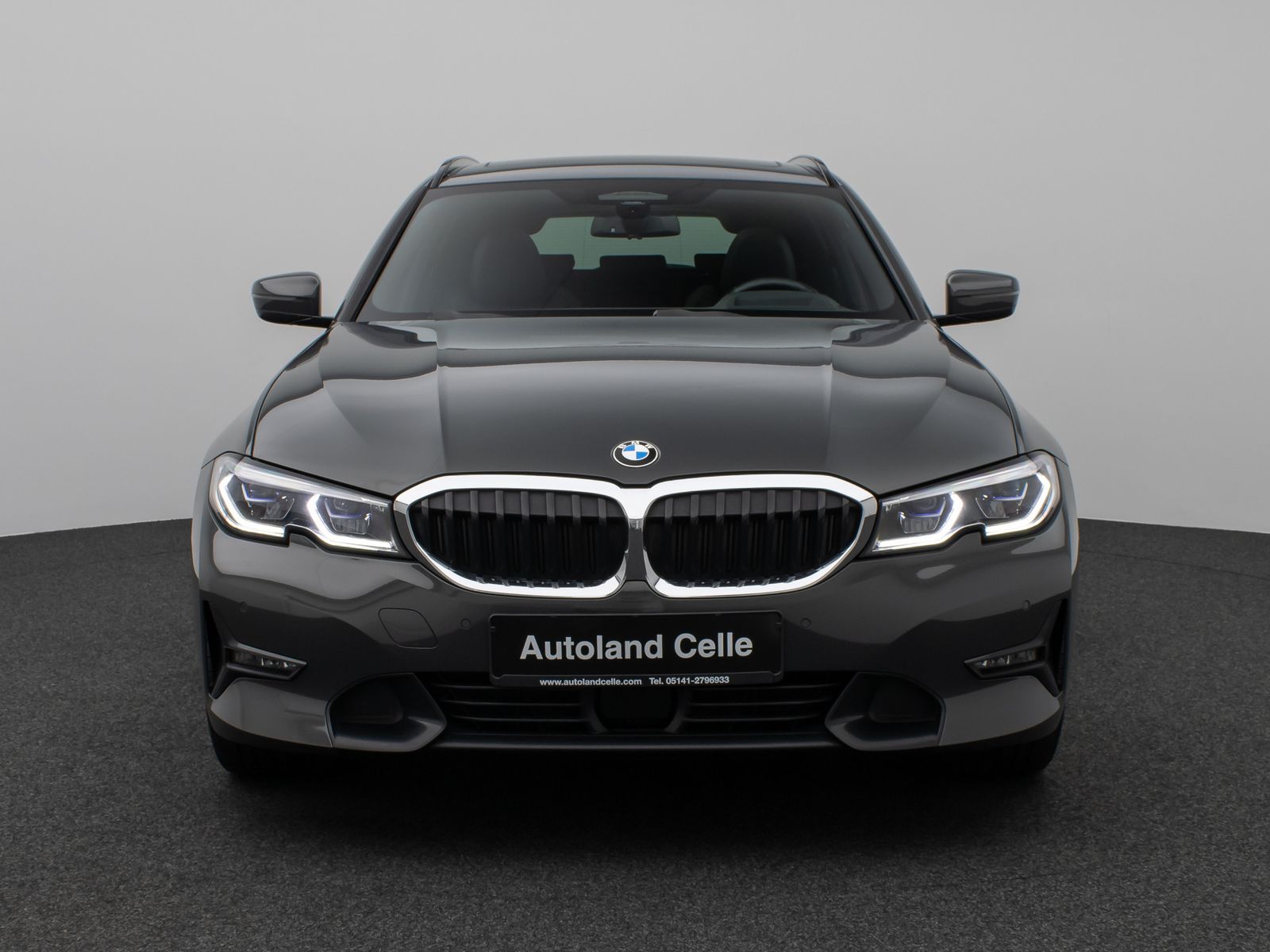 Fahrzeugabbildung BMW 320d xD Sport Line Panorama Laser Kamera HUD DAB