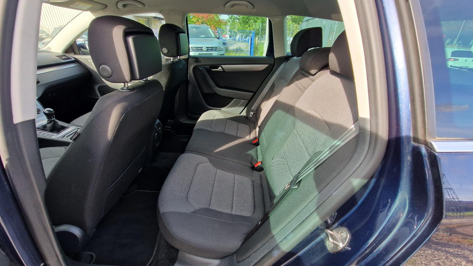 Volkswagen Passat 2014 — photo 13