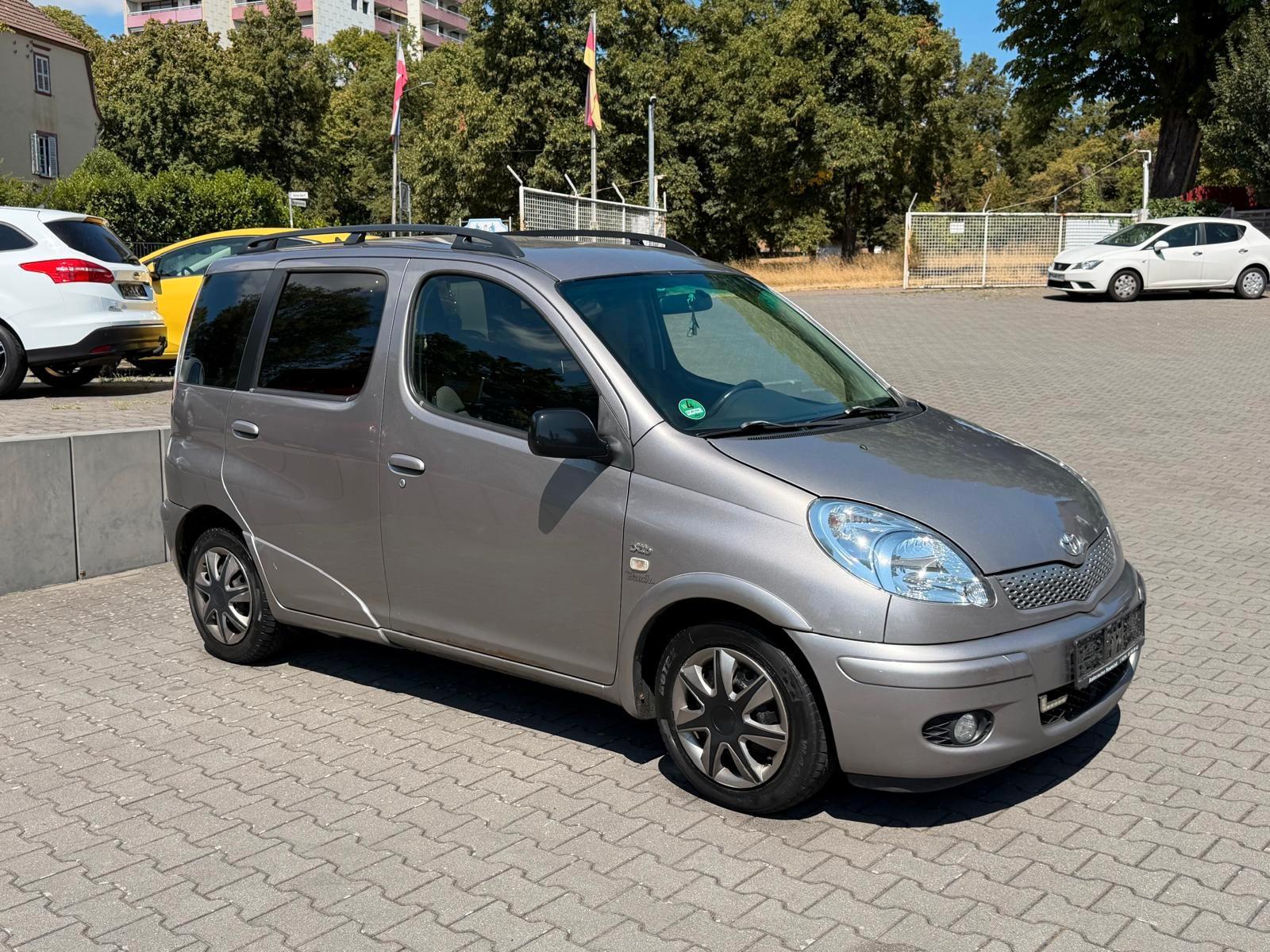 Toyota Yaris Verso 1.4 D-4D Sol