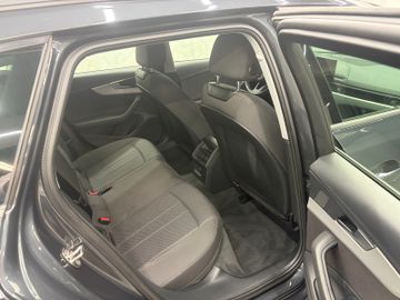 Audi A4 - 12
