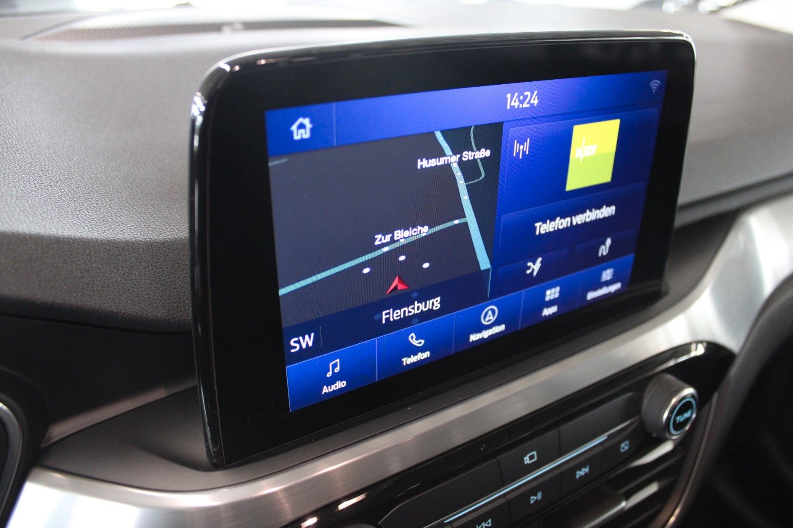 Fahrzeugabbildung Ford Kuga PHEV Titanium X AHK LED HUD 2xCam WinterP.