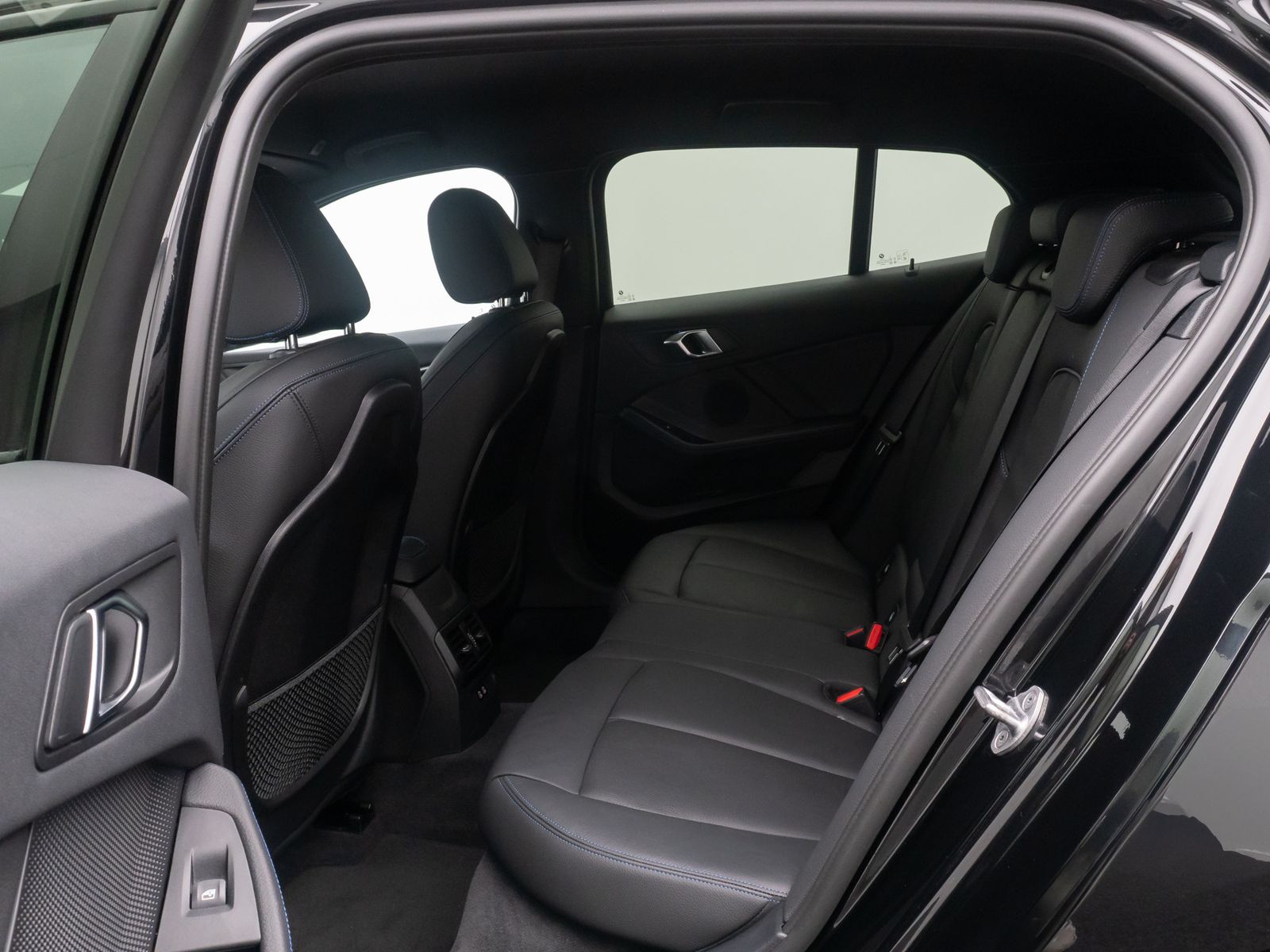 Fahrzeugabbildung BMW 120i M Sport HiFi Fernlich DAB Lenkradhzg 18Zoll