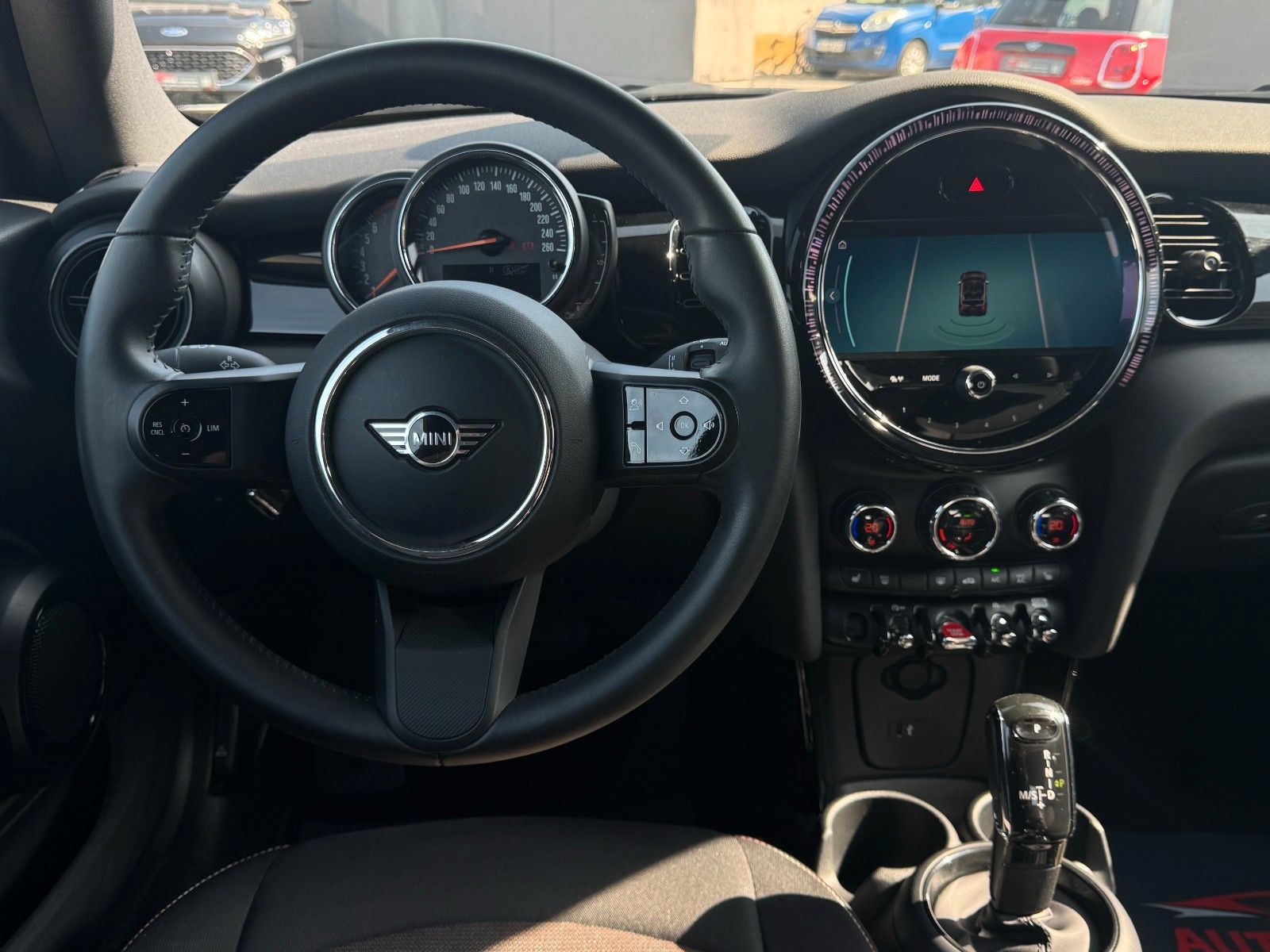 Fahrzeugabbildung MINI Cooper Cabrio Autom. Essential Trim Temp PDC SHZ