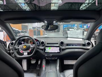 صورة مصغرة 17 لـ 2017 Ferrari GTC4LUSSO