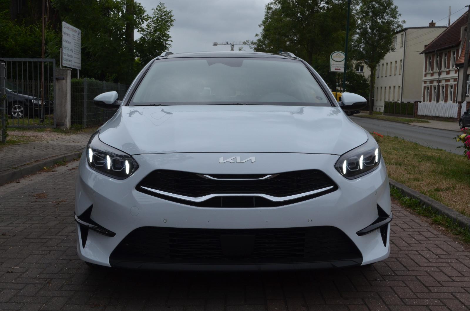 Kia cee'd Sportswagon Platinum Edition Voll !