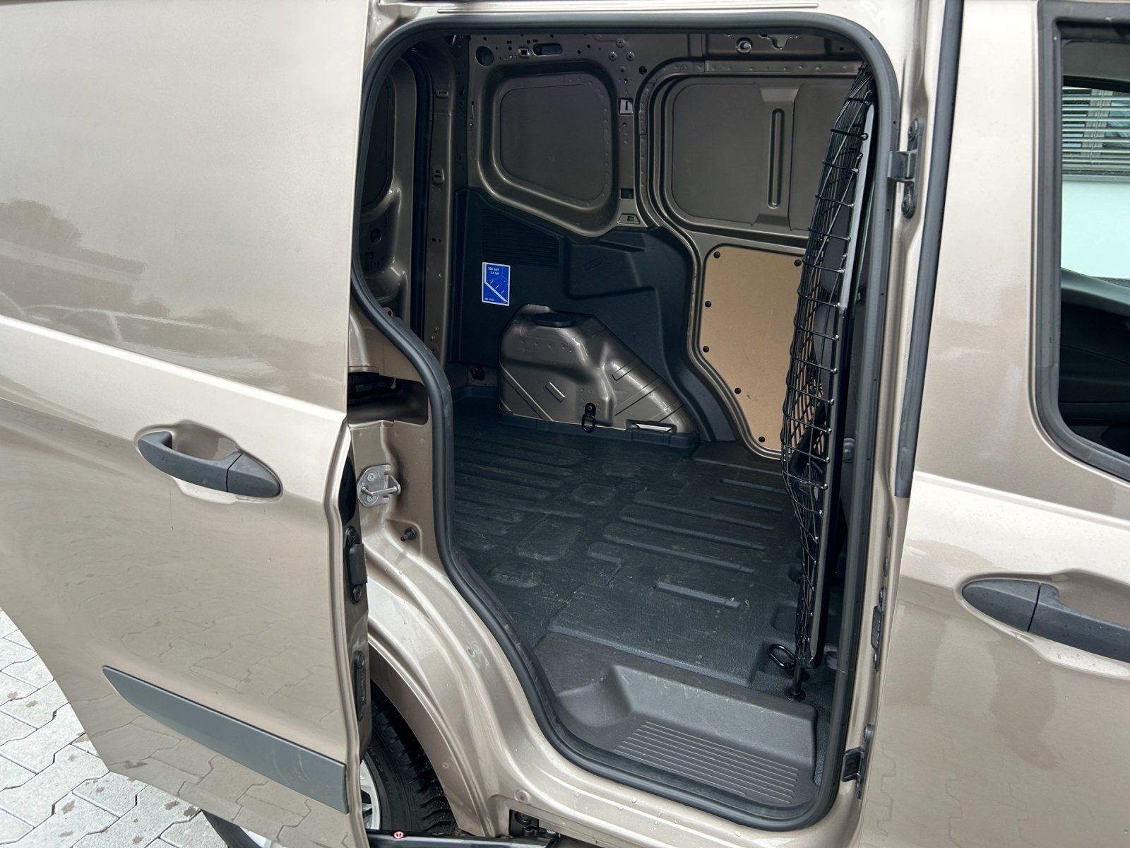 Fahrzeugabbildung Ford Transit Courier 1.0 EcoBoost Trend