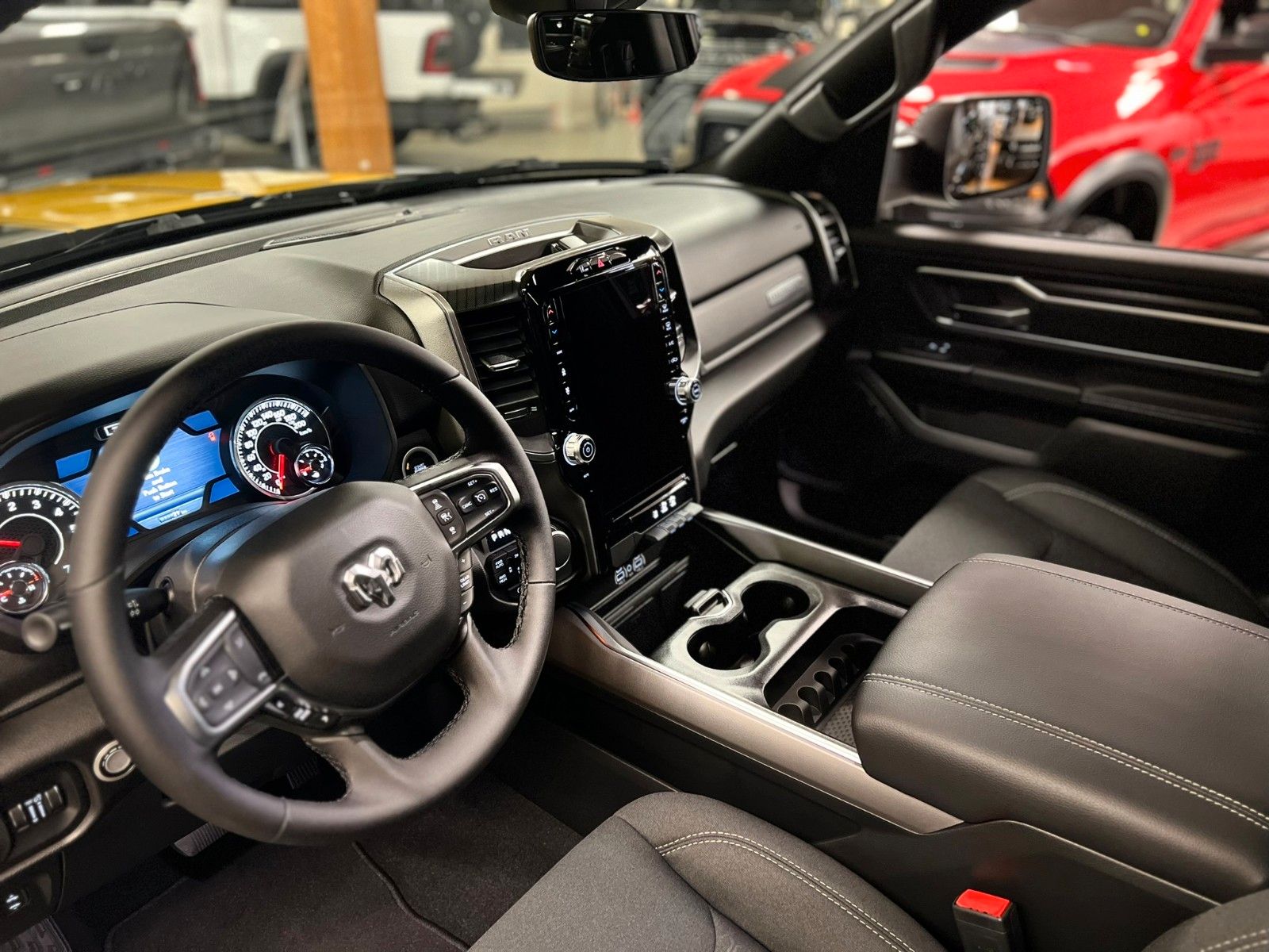 Fahrzeugabbildung Dodge RAM 1500 Big Horn Night  3.0L MY25 *PANO*LPG