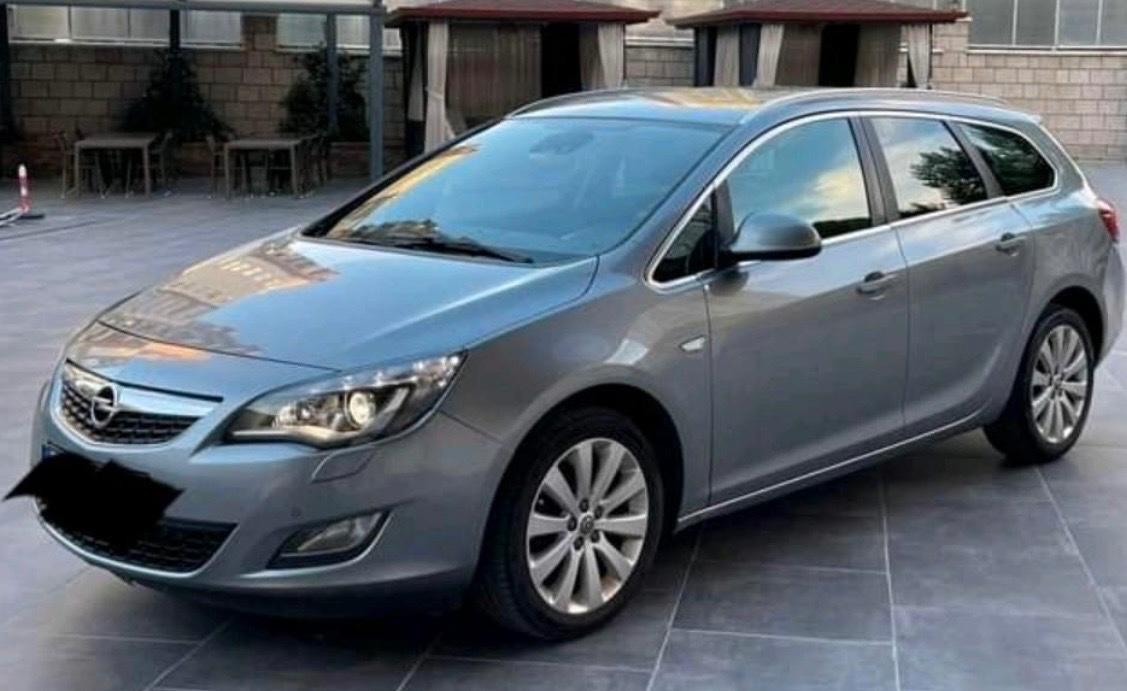 Opel Astra J Sports Tourer Innovation 1.4 Turbo