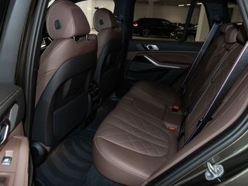 BMW X5 - 11