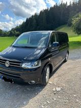 Volkswagen VW Multivan T5 - Volkswagen LT mit Diesel-Antrieb: Kleinbus