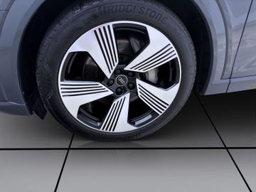 Audi Q8 - 9