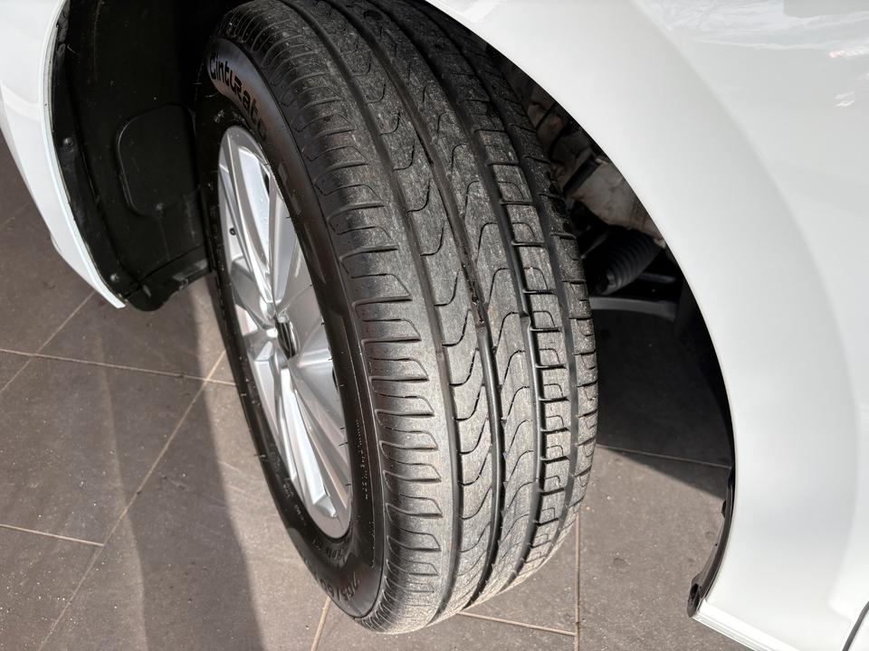 Volkswagen Touran 1.5 TSI OPF DSG Comfortline Navi DSG LED