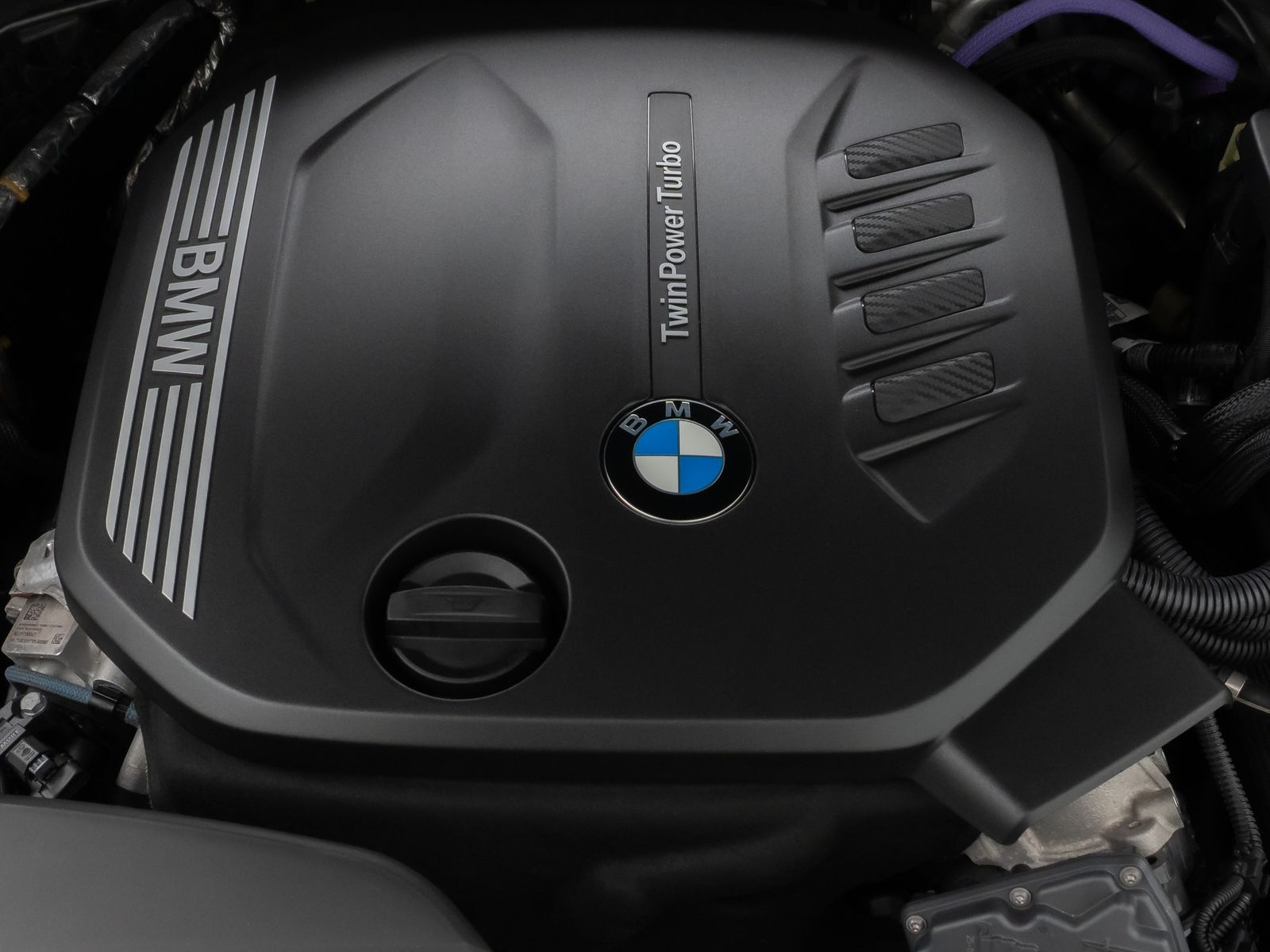 Fahrzeugabbildung BMW 320d xD Kamera HUD DAB Komfort Sport Individual