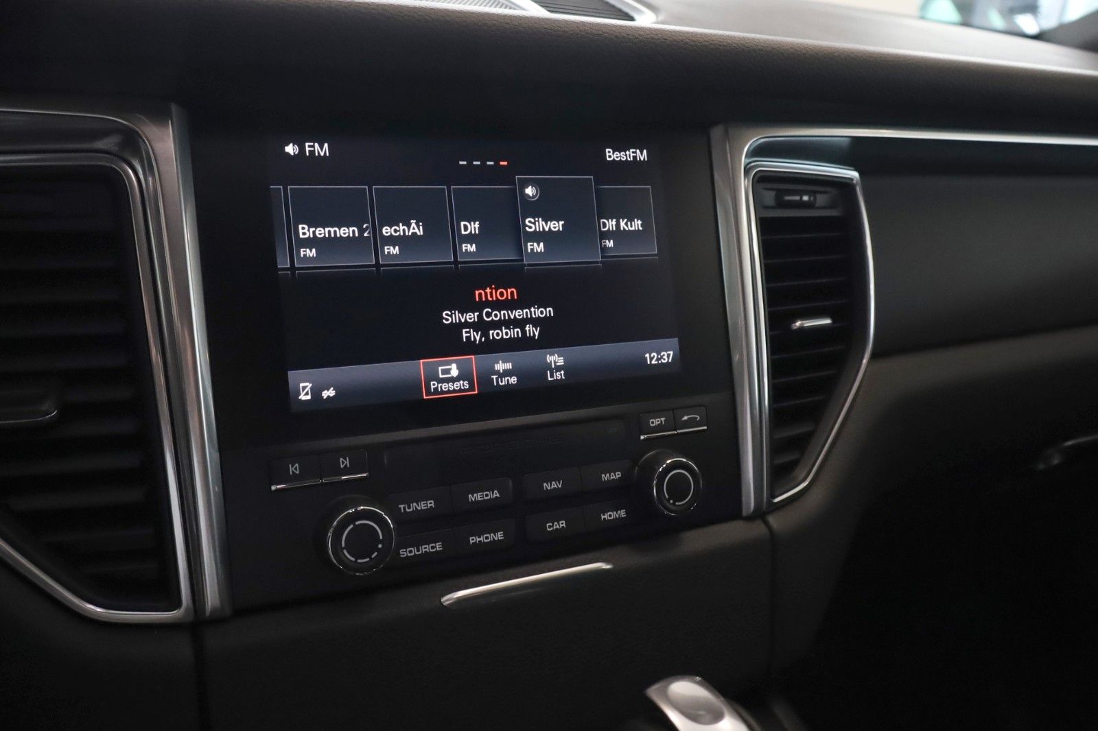 Fahrzeugabbildung Porsche Macan PDK Panorama, Xenon, Kamera