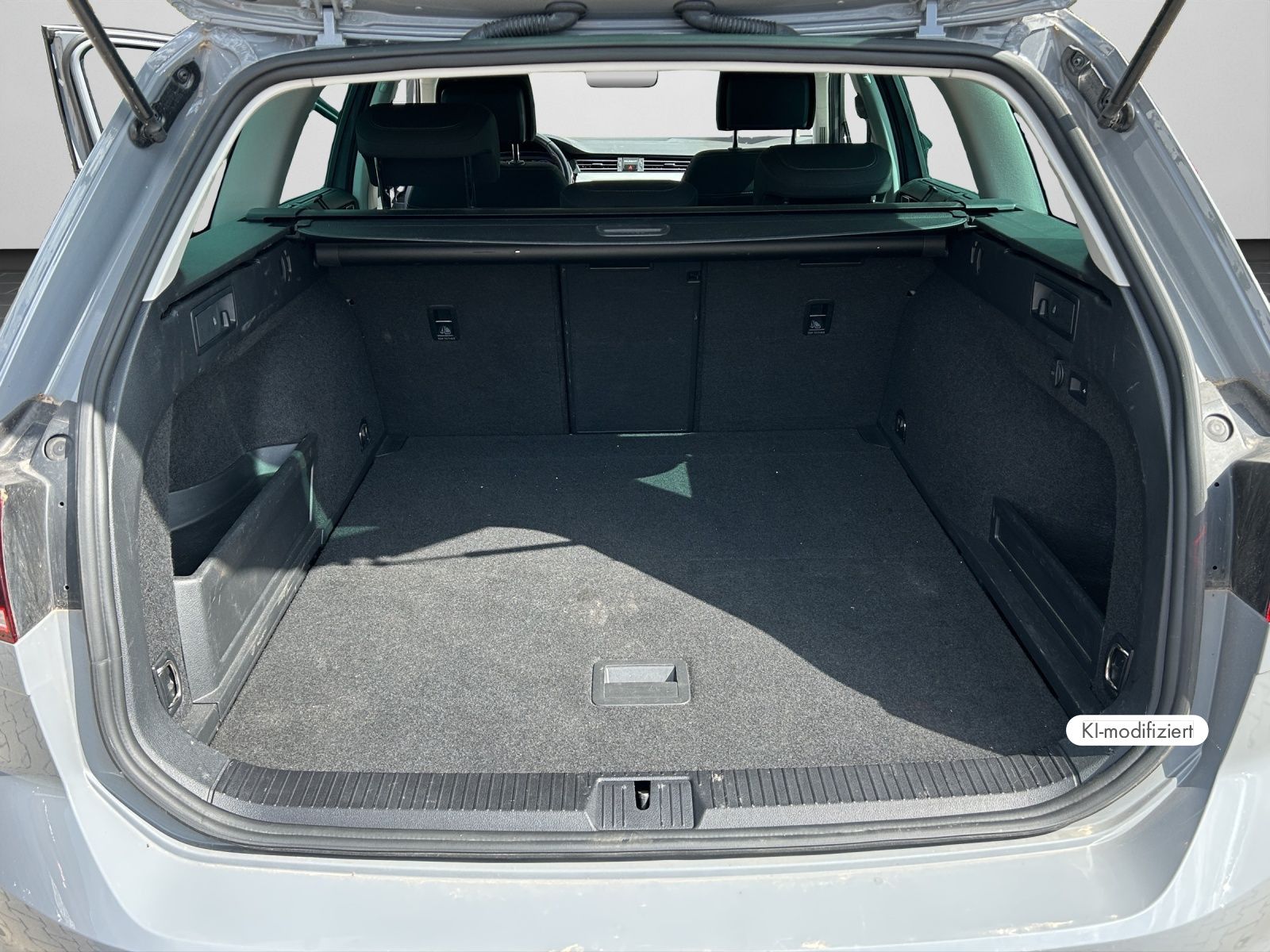 Volkswagen Passat Variant - Bild 16