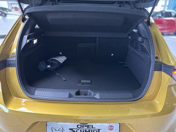 Fotografie 13 des Opel Astra 1.2 Turbo GS AHK