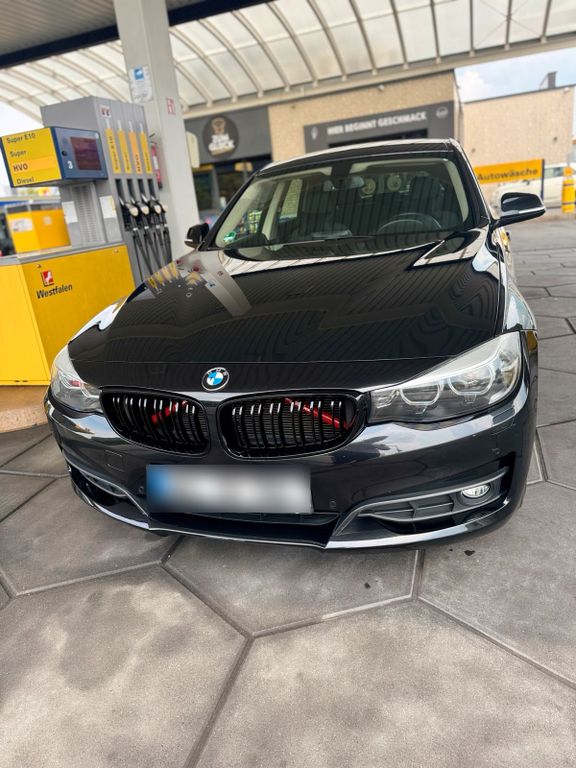 Image of BMW 320