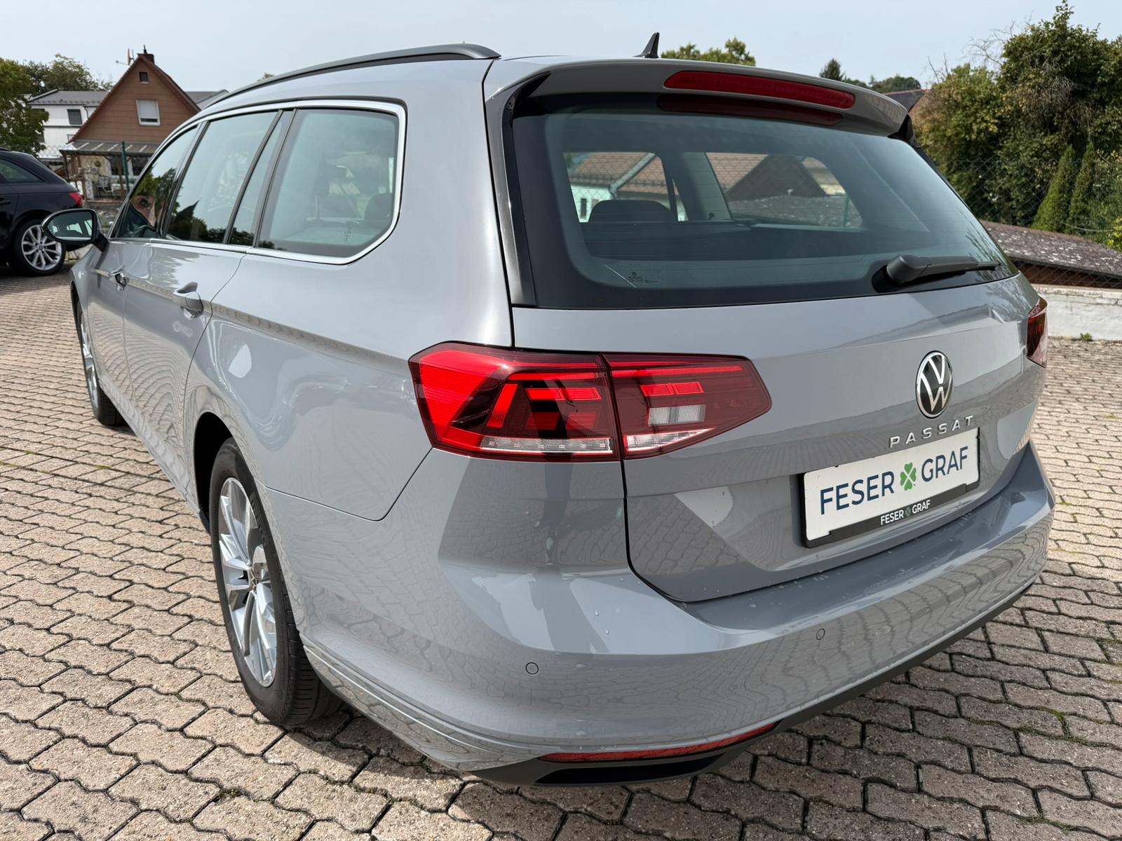 Volkswagen Passat Var. Business 2.0 TSI DSG AHK ACC APP NAV, миниатюра 8